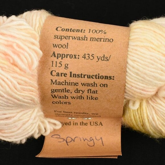 Primrose Yarn Co Adelaide Yarn Superwash Merino Wool Hand Dyed Springy - Picture 3 of 3
